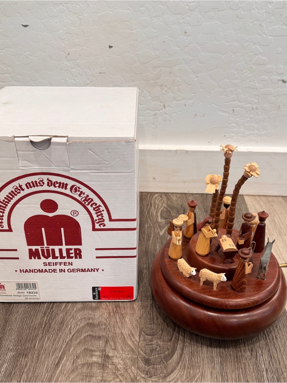 Muller Seiffen Germany Music Box Nativity Wooden Moving New In Box Christmas